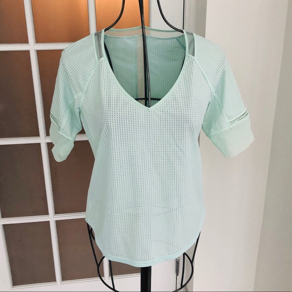Lululemon Var-city 1/2 Sleeve in sea mist sz 8 - Picture 5 of 9
